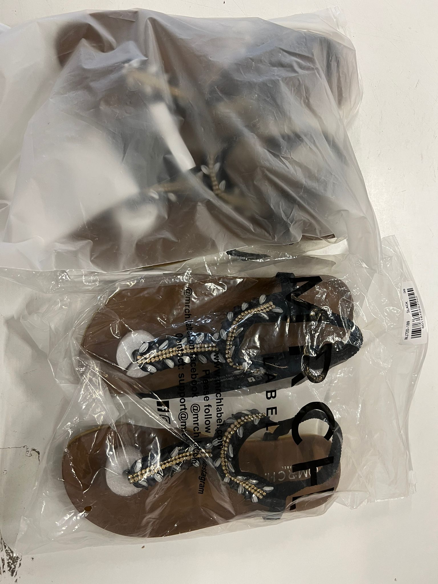پکیج پوشاک ازبرندهای معروف ومتعدد