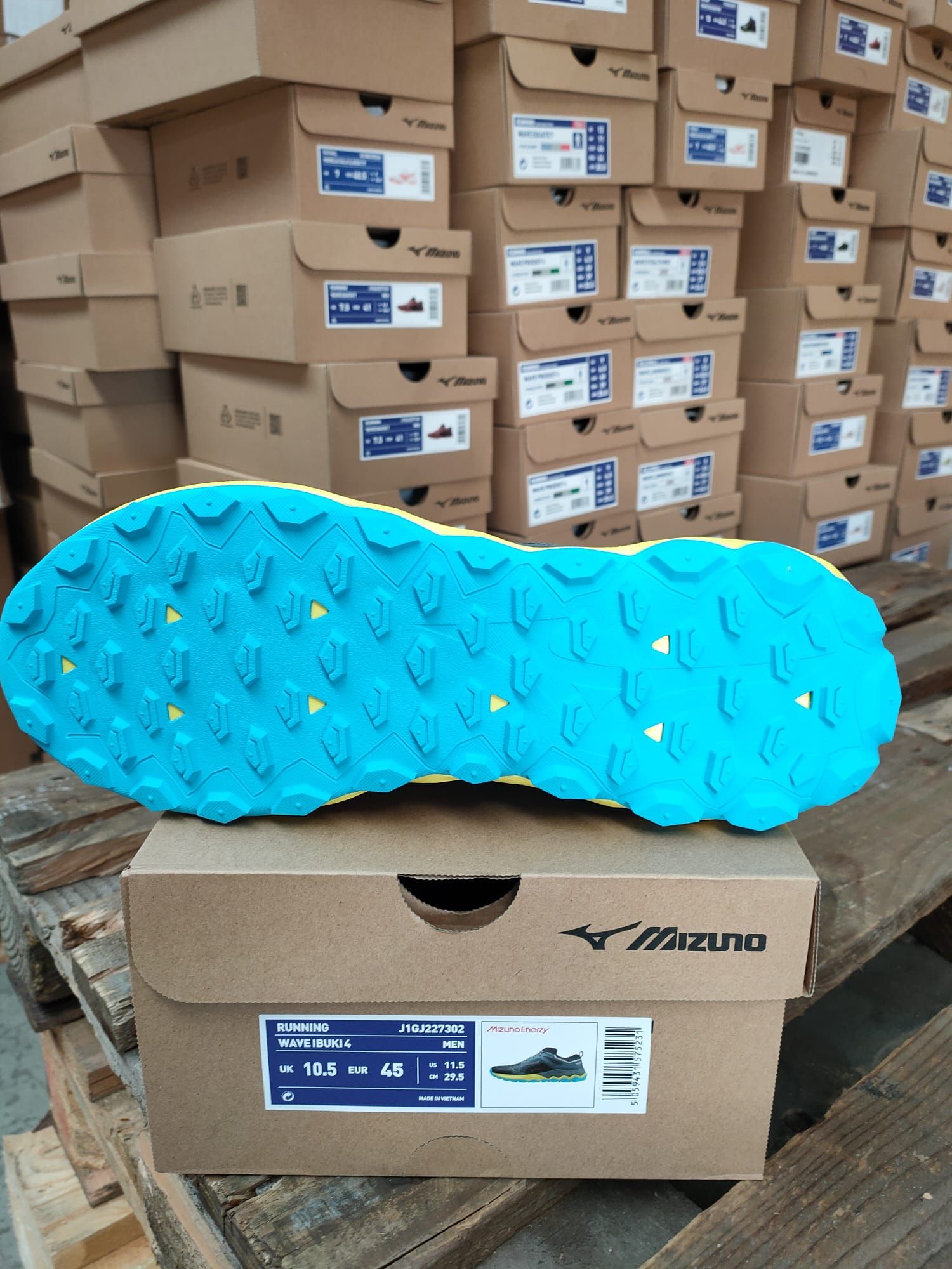 کفش میزانو _ Mizuno