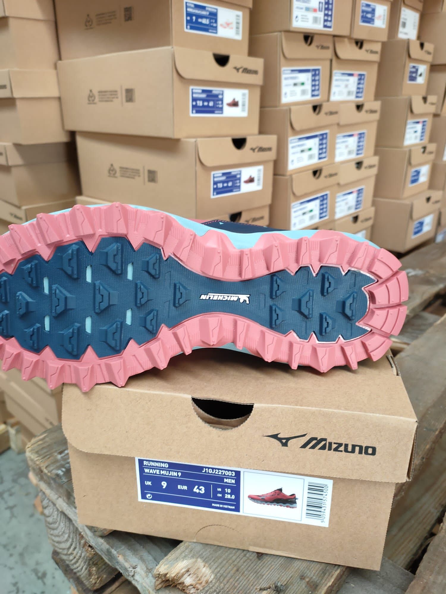 کفش میزانو - Mizuno