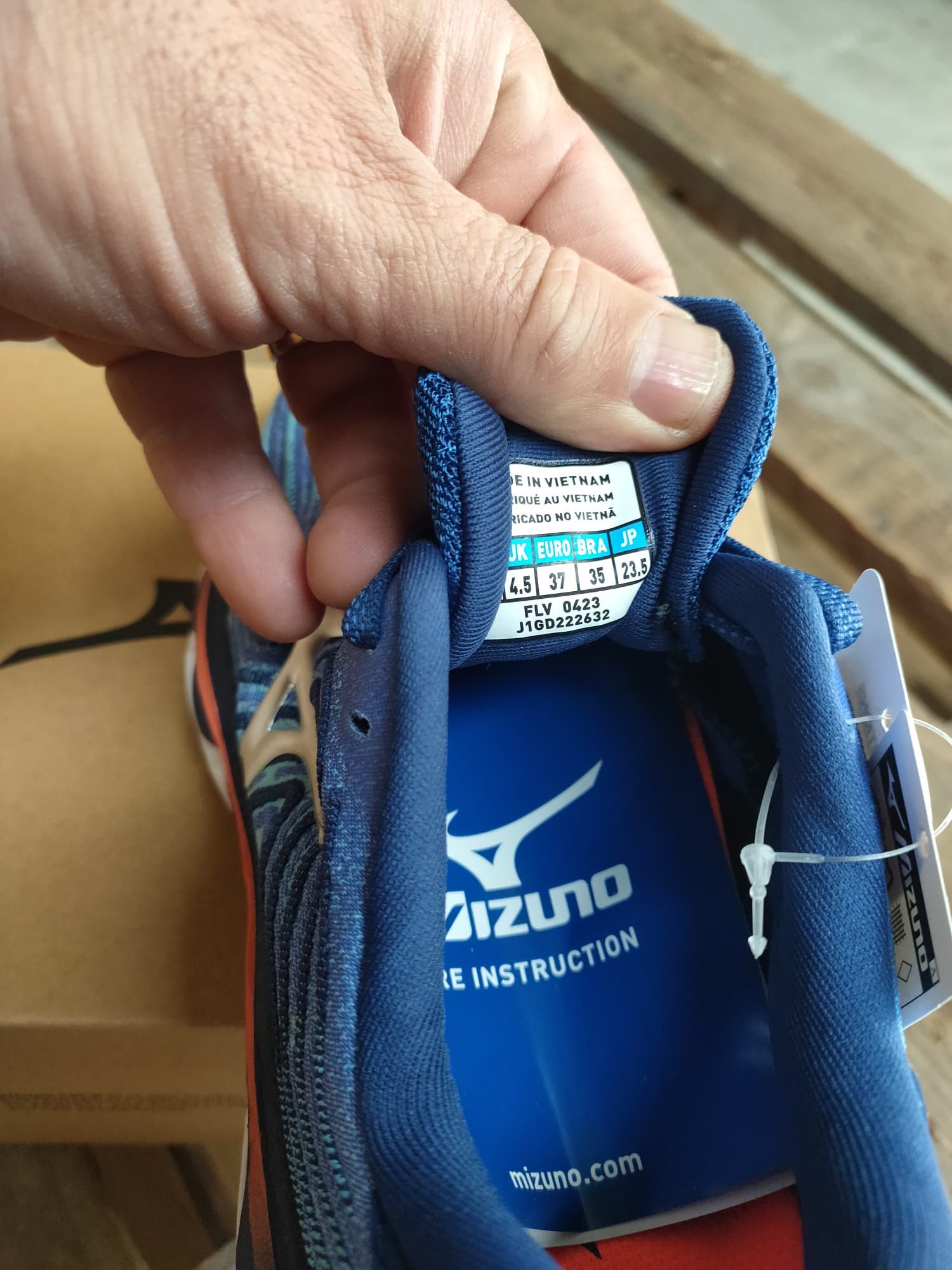 کفش میزانو - Mizuno