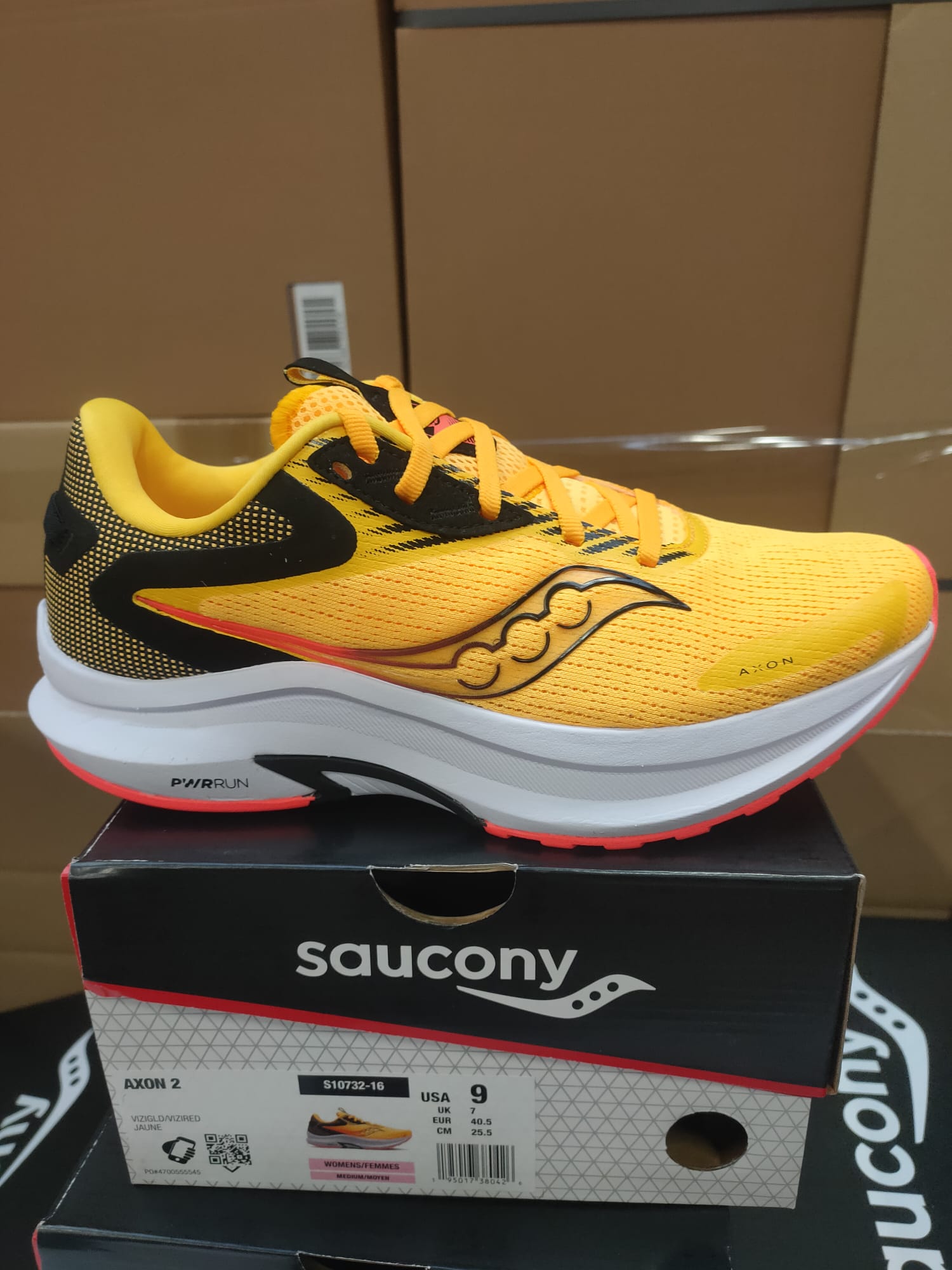کفش ساکونی  _ saucony s10684