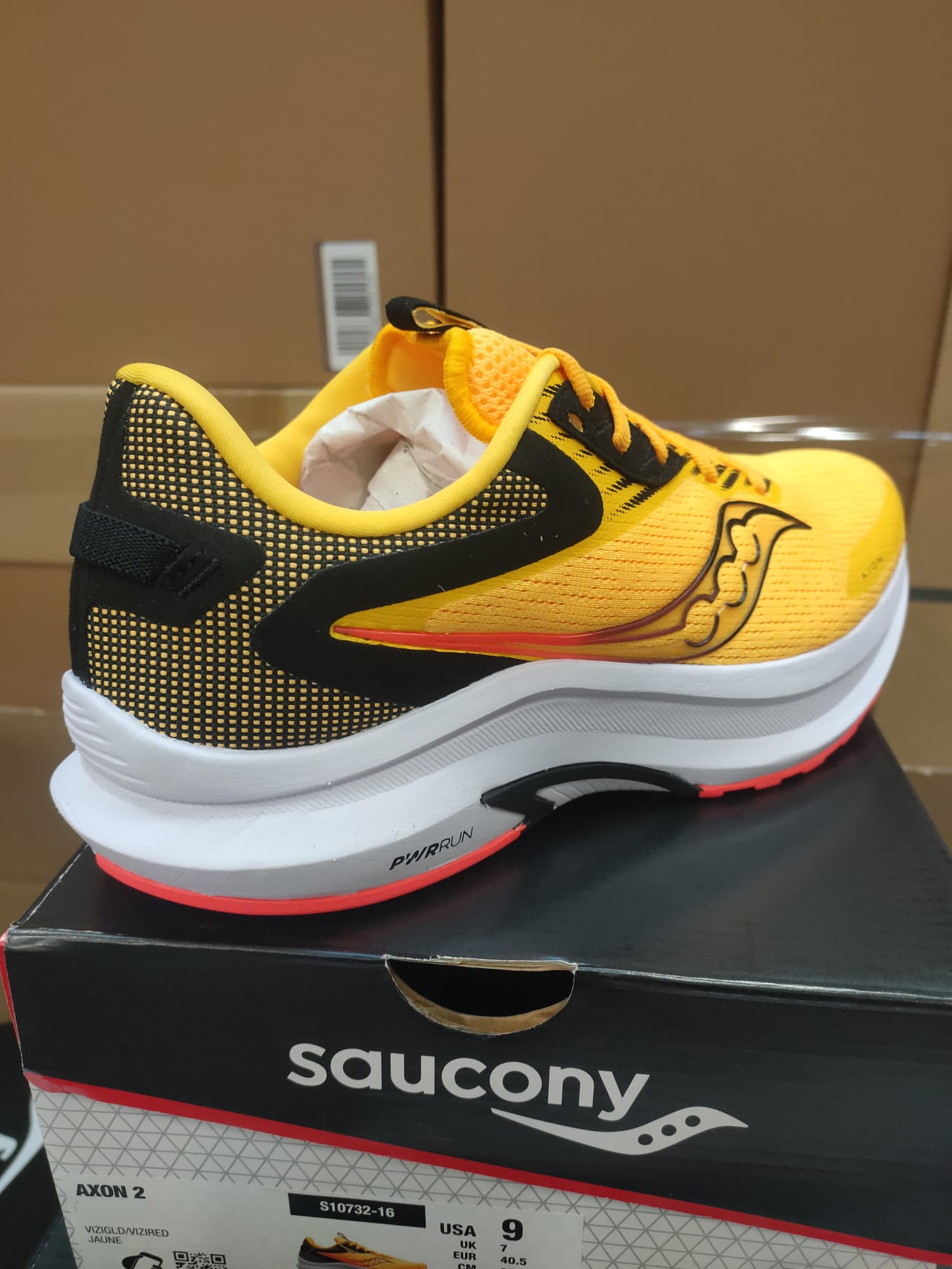 کفش ساکونی  _ saucony s10684
