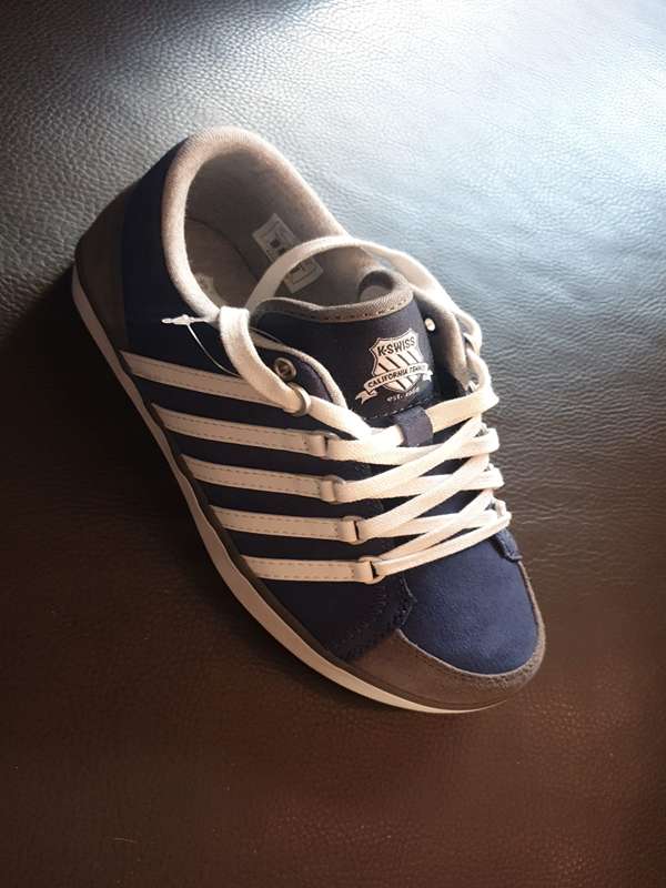 کفش ورزشی کی سوئیس( کا سوئیس) - K-SWISS
