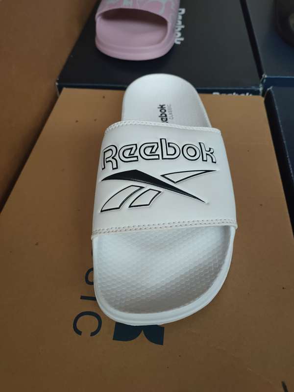 دمپایی ریبوک -:Reebok